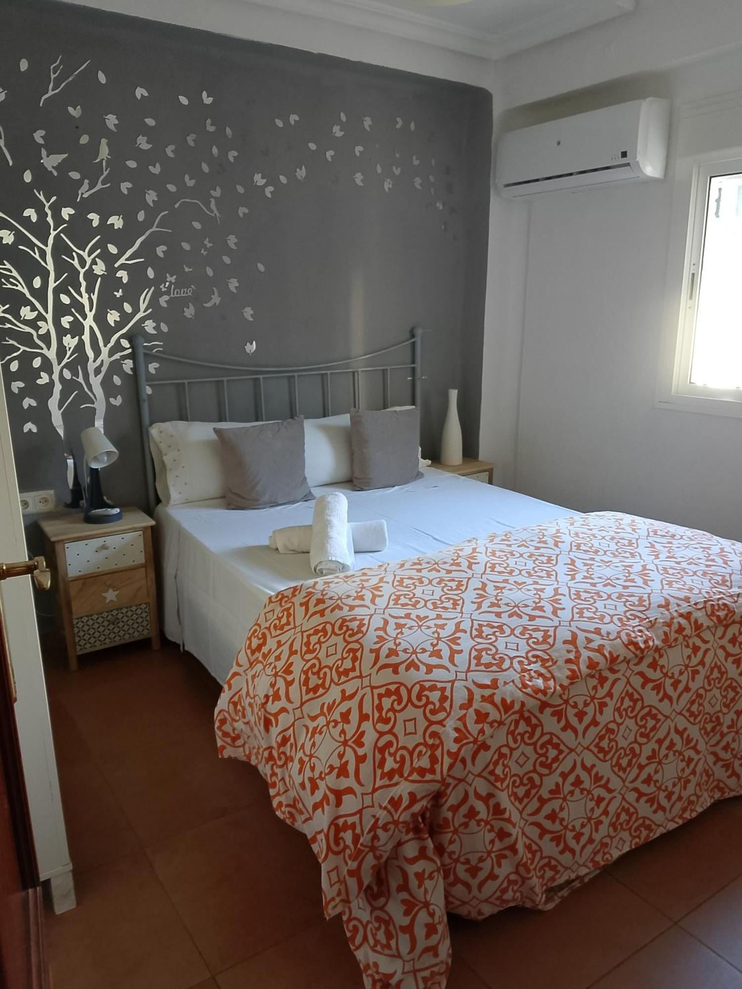 Santa Justa Apartment Sevilla Bagian luar foto